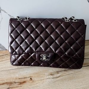 CHANEL lambskin quilted jumbo single flap authentic color brown 🤎 Italy